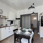Pannonia Smart House Rom
